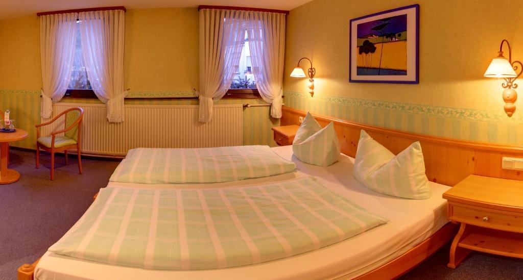 Landgasthof Schuck Idar-Oberstein Zimmer foto